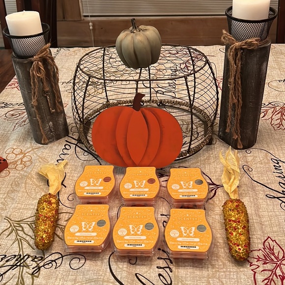 Scentsy Gimme Candy Scentsy Wax Melt - Picture 6 of 8